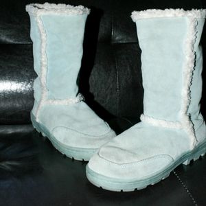 Faux sherpa lined boots